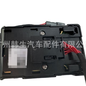 สวิตช์ยกกระจกเทสล่า รุ่น 3 และ Y หมายเลขอะไหล่ 1081037-02-G ด้านคนขับ - Product Image 4