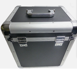 Boîte de rangement pour <span class=keywords><strong>disques</strong></span> vinyles BINGO, robuste, ronde, avec fermeture à boucle, construction en aluminium + ABS, indice de protection IP65/IP67, pour jusqu'à 60 <span class=keywords><strong>disques</strong></span> vinyles - Product Image 2