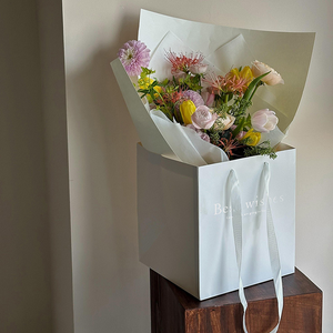 Boîte à fleurs personnalisée avec logo imprimé, sac en carton ondulé, boîtes de transport pour fleuristes OEM avec emballage cadeau pour fleurs - Product Image 2