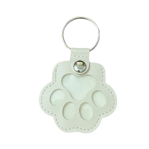 Pet Hair Keychain Leather Paw Shape Storage Pendant For Cat <b>Dog</b> Keepsake <b>Ornament</b> - Product Image 3