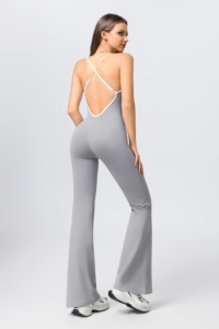 Tuta da yoga aderente e comoda con spalline incrociate, schiena scoperta e stampa a righe color block. - Product Image 6