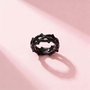 Кольцо ручной работы в стиле гот-панк из полированной кельтской нержавеющей стали с изображением колючей ветви, подарок для него и для нее - Product Image 4