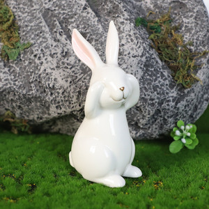 تمثال على شكل أرنب من البورسلين, تمثال على شكل أرنب من البورسلين لموسم ربيع عيد الفصح ، ديكور للمنزل ، ديكور داخلي صغير من السيراميك والأرنب الأبيض - Product Image 3
