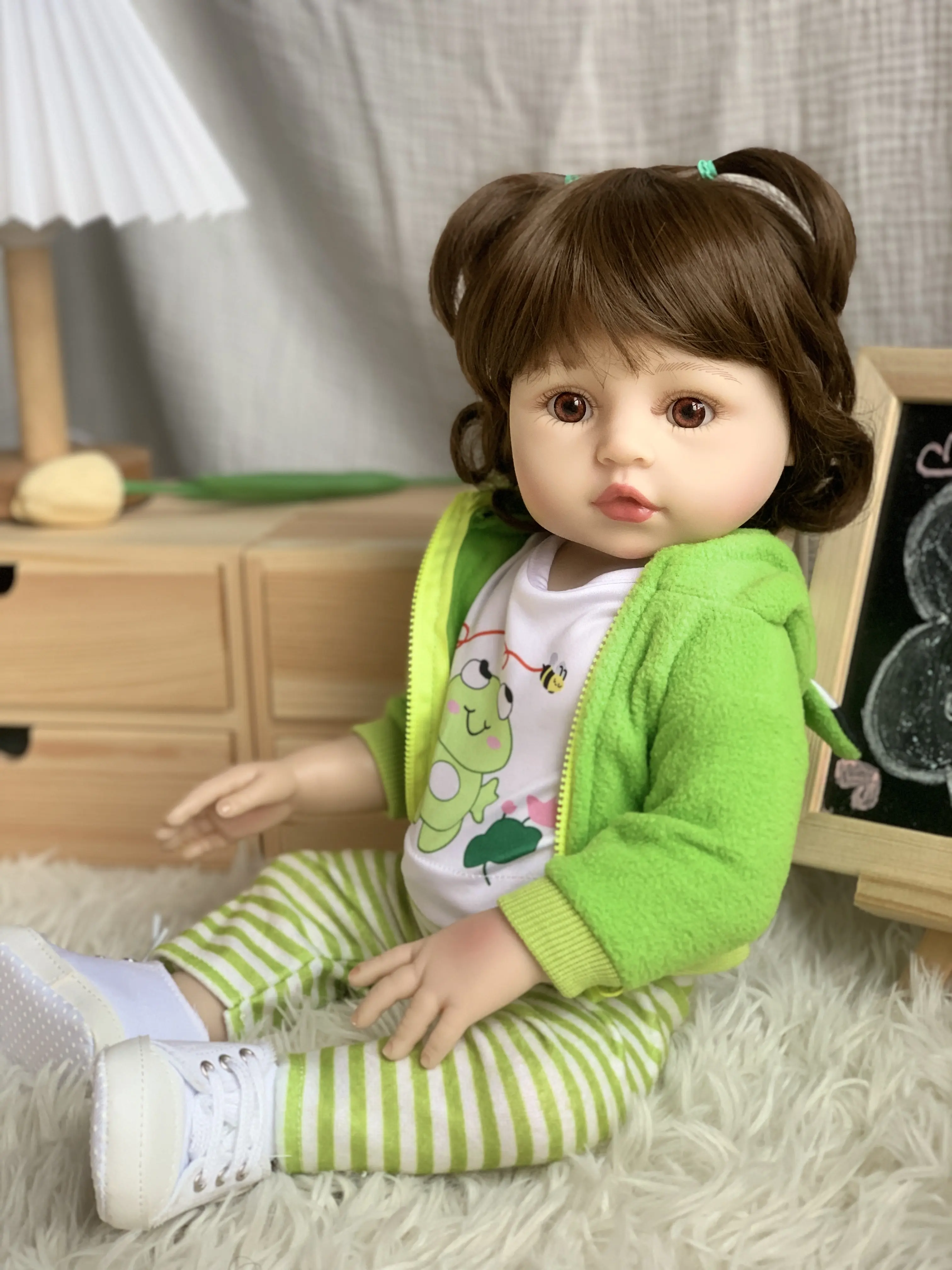 R & B, оптовая продажа, недорогая Реалистичная мини-игрушка для новорожденных, одежда для девочек и силиконовые куклы-реборн