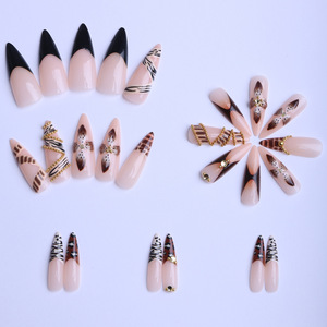 24 Uñas Postizas Acrílicas con Forma de Almendra, Cobertura Completa, con Cuentas Doradas y Estampado Animal, Puntas de Gel para Salón - Product Image 2