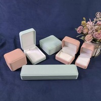 Ensemble d'emballage de bijoux de luxe Boîte en cuir bleu PU pour bague et bracelet Boîte à bijoux tendance et pratique