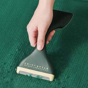 Afeitadora de Doble Cabezal Creativa - Removedor de Pelusas Reversible con Cuchillas de Acero Inoxidable para Ropa |   Solución Portátil para el Cuidado de Telas Delicadas - Product Image 3