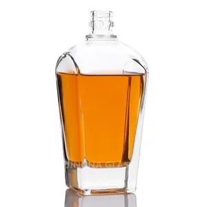 Geri dönüşümlü lüks 500 ml viski likörü şişe votka Gin buzlu cam mantarlı şişeler guala alüminyum vidalı kapak