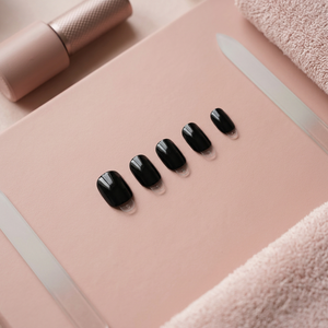 Paquet de 16 embouts d'ongles solides noirs profonds - Product Image 3