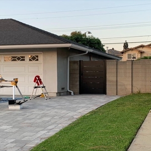 Shengjie hàng rào cửa khóa cửa và hàng rào cột thiết kế tùy chỉnh điện trượt cổng với hàng rào - Product Image 1