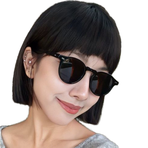 Occhiali da sole da guida con montatura nera classica personalizzata Tortoiseshell montatura piccola UV400 <span class=keywords><strong>lenti</strong></span> ottiche alla moda occhiali indossabili - Product Image 1