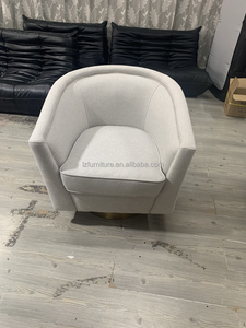 Fauteuil d'appoint pivotant moderne en tissu bouclé crème, dossier tonneau, base tambour dorée, pour salon, chambre, hall d'hôtel, mobilier de salon - Product Image 3