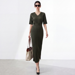 Robe Miyake grande taille pour femme, nouvelle collection été, élégante, froncée, taille naturelle, coupe trapèze ajustée, formelle, haute qualité, écologique, manches courtes - Product Image 3
