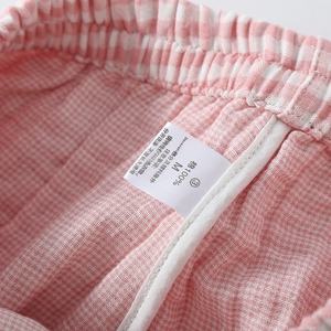 طقم بيجامة جديد للخريف والشتاء للزوجين من القطن الخالص بأربع طبقات من الشاش وحافة كاروهات، ملابس منزلية للرجال والنساء بأسلوب كاجوال وشعار أمامي - Product Image 4