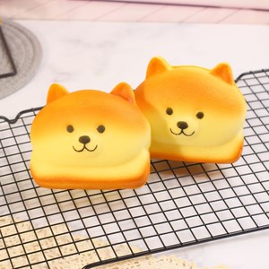 Jouet anti-stress en forme de pain de boulangerie Kawaii super doux, jouet en PU rebondissant, cadeau de décompression - Product Image 1