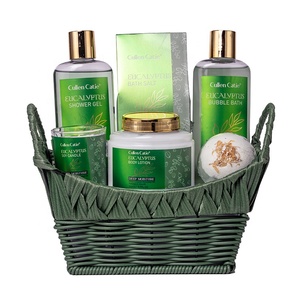Set Regalo Spa con Eucalipto per Uomo e Donna, Set da Bagno con Gel Doccia, Ottima Scelta Regalo per le Festività - Product Image 4