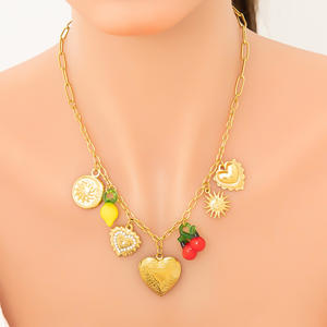 Collier avec pendentif en forme de cœur, plaqué or 18 carats, en acier inoxydable, pour femme, bijoux cadeau avec breloques soleil, cerise, citron - Product Image 1