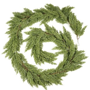 Guirnalda de Cedro y Pino Artificial para Decoración Navideña, Realista al Tacto, con Verdor Realista, para Interiores y Exteriores - Product Image 1
