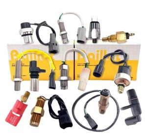 Toutes les pièces électriques de pelle Capteur de pression d'huile Capteur de température d'eau Capteur de vitesse pour Komatsu CATERPILLAR Hitachi - Product Image 1