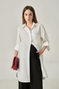 Nouvelle Robe Décontractée d'Été Vietnamienne de Qualité Supérieure, Tissée, à Manches Courtes, Col Rabattu Minimaliste, Respirante, Taille Ample, avec Logo Frontal - Product Image 6