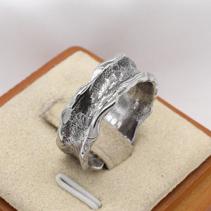 Европейское и американское Ретро Винтажное кольцо для мужчин 18K позолоченное нержавеющая сталь персонализированный нерегулярный дизайн - Product Image 5