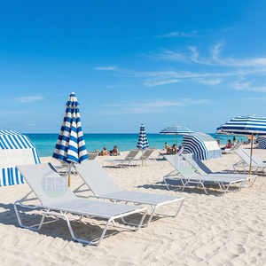 Moderner Tragbarer Metall-Poolliegestuhl Kommerzieller Strandliegestuhl für Vermietung Outdoor-Sonnenliegen Klappbare und Langlebige Möbel - Product Image 1