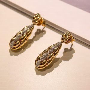Boucles d'oreilles pour femmes en or 18 carats à motif tressé, diamants de laboratoire de 0,226 CT ronds, bijoux de fête de luxe d'inspiration vintage - Product Image 1