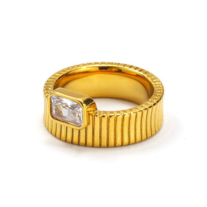 Europa y los Estados Unidos en el nicho de Venta caliente transfronterizo una serie de anillos con incrustaciones de diamantes joyería femenina <span class=keywords><strong>tit</strong></span> de alto grado - Product Image 3