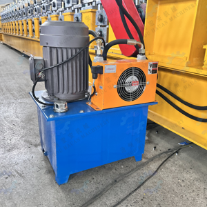 เครื่องขึ้นรูปกระเบื้อง Hauan Machinery ขนาด 1220 มม. ความกว้างการป้อนวัสดุ 0.3-1.0 มม. สำหรับหลังคา ใช้มอเตอร์ 380V ควบคุมด้วย PLC - Product Image 4