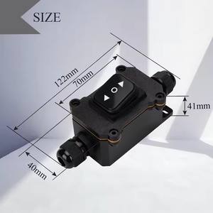 Boîte de jonction étanche pour interrupteur en ligne 12V/24V/110V/220V/250V avec interrupteur à bascule ON-OFF-ON et bouton momentané haut/bas pour commande de moteur - Product Image 3