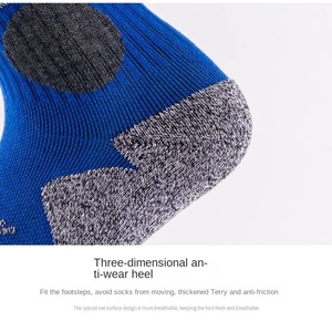 Chaussettes de randonnée personnalisées pour adultes, respirantes, écologiques, rembourrées, avec logo sur le dessous, pour le ski en plein air (simple et double board) - Product Image 4