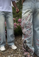 Jean en denim personnalisé brodé motif fleur de cerisier, coupe large, style Y2K vintage, streetwear pour homme