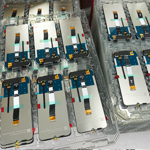 Display LCD Touch Screen T2O Originale per <span class=keywords><strong>Xiaomi</strong></span> Redmi <span class=keywords><strong>Note</strong></span> <span class=keywords><strong>7</strong></span> Pro - Ricambio Schermo per Redmi <span class=keywords><strong>Note</strong></span> <span class=keywords><strong>7</strong></span> - Product Image 6