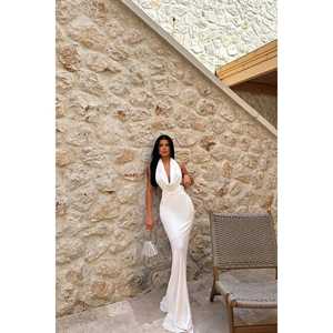 Robe longue en satin blanc dos nu Pamella pour femme, taille XL, coupe Empire, col montant, ligne A, longueur ras du sol, idéale pour les soirées et les cérémonies - Product Image 4