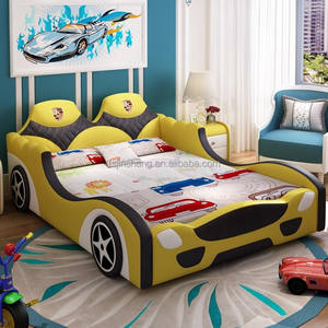 Lit pour enfants en forme de voiture de course de dessin animé JINS, lit pour tout-petits rembourré en tissu doux pour la chambre des garçons - Product Image 1