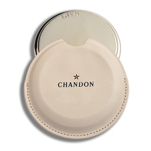 แผ่นรองแก้วโลหะสั่งทำพิเศษคุณภาพสูง ลายโลโก้ปั๊มนูนสีทอง ขายดี - Product Image 1