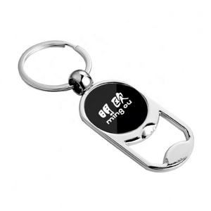 Porte-clés ouvre-bouteille personnalisé en alliage de zinc avec impression UV, logo de marque, pour canettes de bière ou de soda - Product Image 3