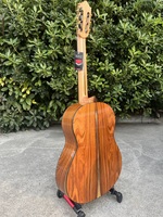 Gitar Klasik Spanyol Aiersi Brand dari Kayu Cedar & Santos, Suara Hangat dan Mengembang.