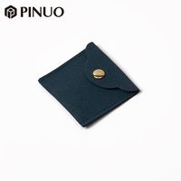 Pochette à bijoux en microfibre douce PINUO avec bouton pression, sac de rangement en daim avec rabat pour bijoux, emballage cadeau, logo personnalisé, petit sac cadeau