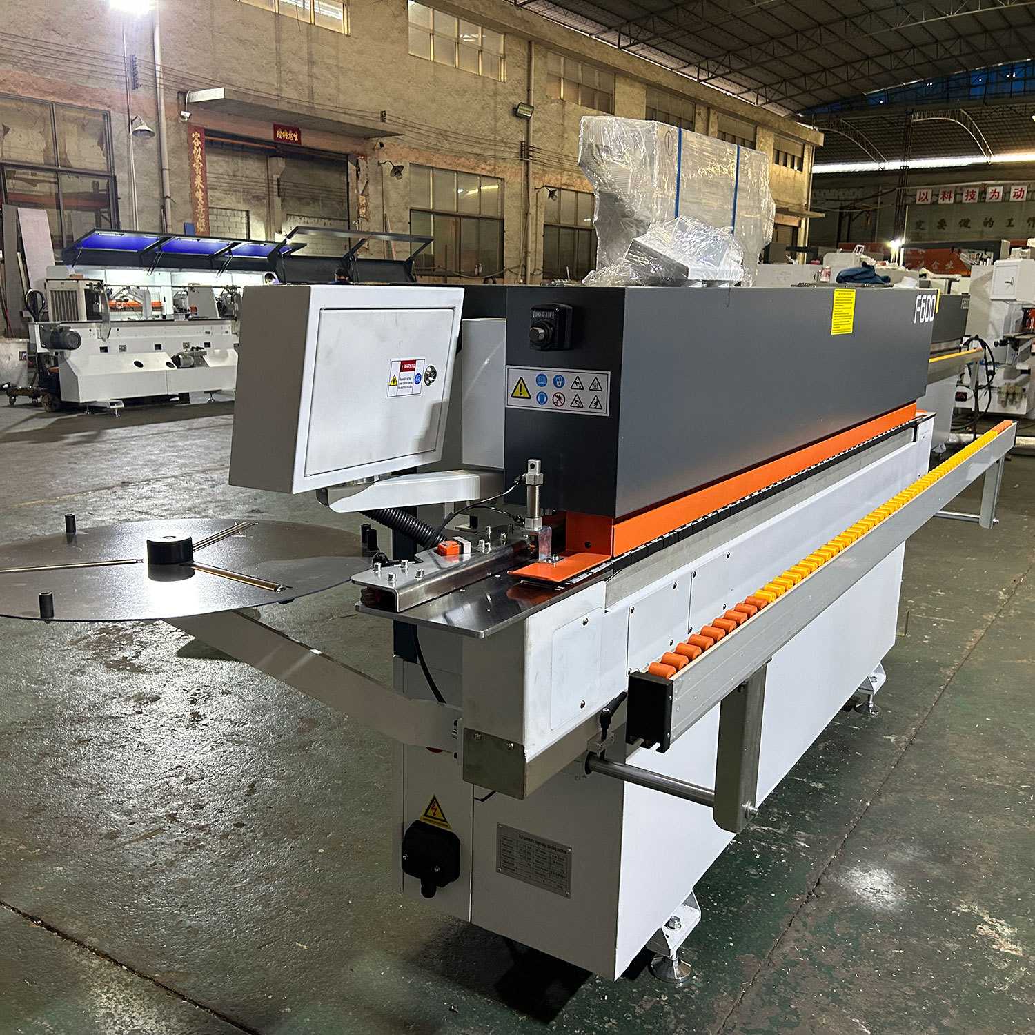 How to Choose the Best Auto Edge Banding Machine: Buying Guide