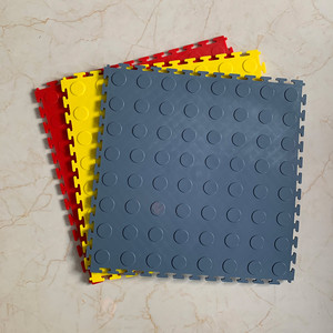 Revêtement de sol pour <span class=keywords><strong>garage</strong></span> en PVC vierge, résistant à l'huile, avec système d'assemblage par emboîtement - Product Image 4