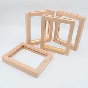 Cadre photo en bois massif écologique à faire soi-même avec lumière LED à écran sérigraphié, ornements décoratifs de bureau créatifs faits à la main - Product Image 4