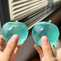 NOUVEAU Jouet anti-stress en TPR en forme de pomme de cristal de thé vert maltose de 6 cm, cadeau pour enfants et adultes, jouets pour soulager la fatigue, vente en gros