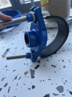 Selle de raccordement en fonte ductile avec bande en acier inoxydable, revêtement FBE, pression PN10/PN16