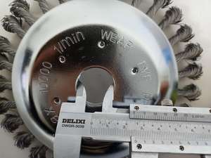 Cabezal de corte de cepillo de rueda de alambre de acero de 8 pulgadas | Cepillo de malezas resistente compatible <span class=keywords><strong>con</strong></span> <span class=keywords><strong>desbrozadora</strong></span> y desmalezadora - Product Image 5