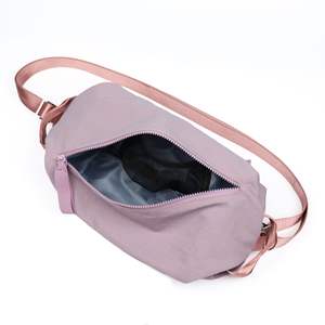 Sac bandoulière unisexe pour le fitness, violet, 20L, léger, résistant à l'eau, pour la danse, le sport, le yoga, le cyclisme - Product Image 1