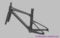 Cuadro y horquilla de titanio para bicicleta de gravel, totalmente impresas en 3D. La geometría se puede personalizar según sus necesidades.
