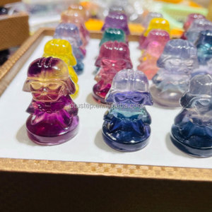 Vente en gros Cristal Naturel Mini Yoda Hulk Bucky Garfield Dark Vador King Kong Gorille Arc-en-ciel Fluorite Sculptures en cristal 2cm - Product Image 6