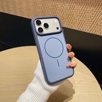 Coque de téléphone givrée en PC souple avec bord en TPU mat et magnétique pour iPhone 17 Pro 18 Pro