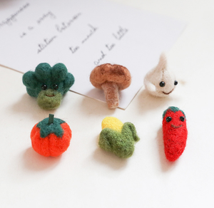 Accessoires pour cheveux en feutre de laine, modèle de dessin animé, légumes, pour décorations de fête - Product Image 2